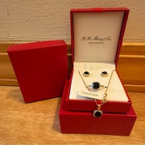 3 pc set onyx & diamond pendant necklace, ring, and stud earrings set in gold